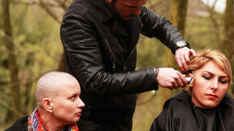 Meme kanserine meydan okudular