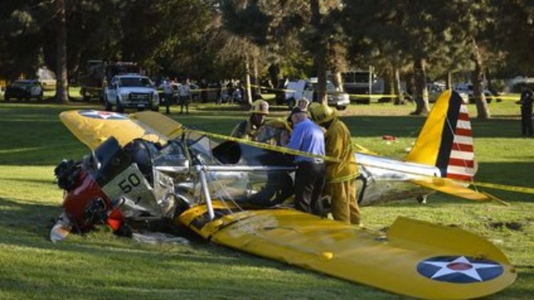 Harrison Ford'un uçağı düştü