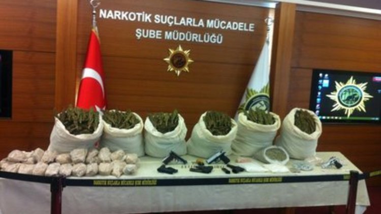 Narkotik polisi görev başında