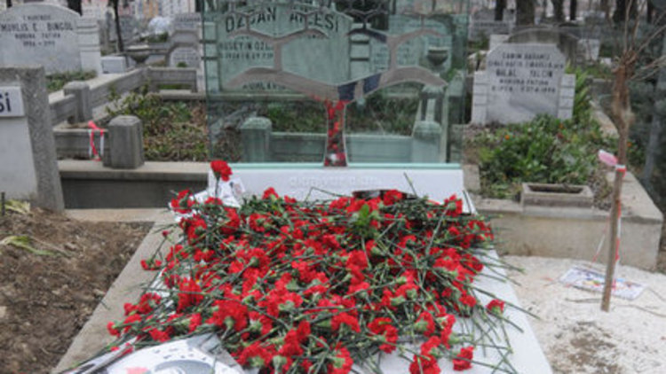 Bir mezar hikayesi 