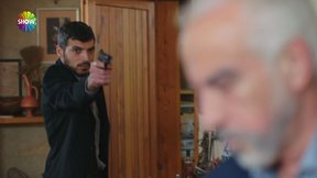 Necip Bey vuruldu mu? / Yılanların Öcü