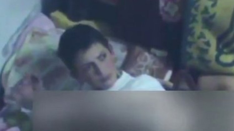 Uyuyan çocuğa silahlı sorgu