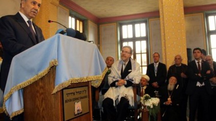 46 yıl sonra ilk ibadet