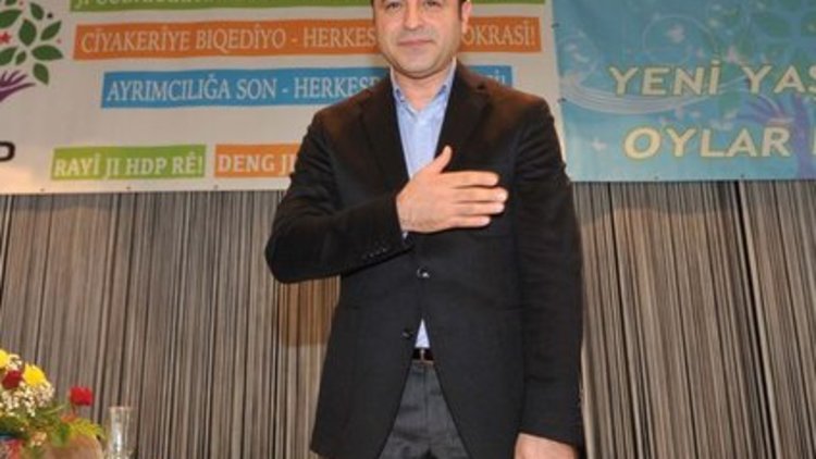Selahattin Demirtaş, yüzde 10'luk barajı eleştirdi