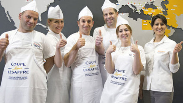 Ellerinin hamuruyla şampiyonada