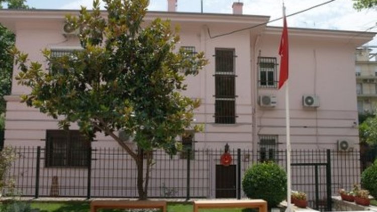 Selanik Konsolosluğu'na saldırı