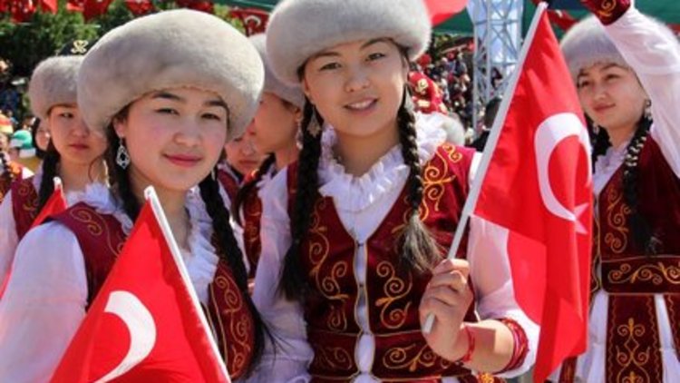 Dünya çocukları Antalya'da buluştu 