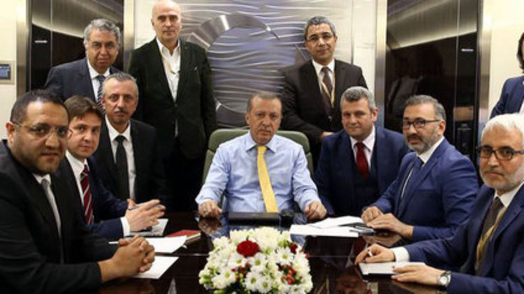 Erdoğan&#039;dan Kuveyt dönüşü önemli mesajlar 