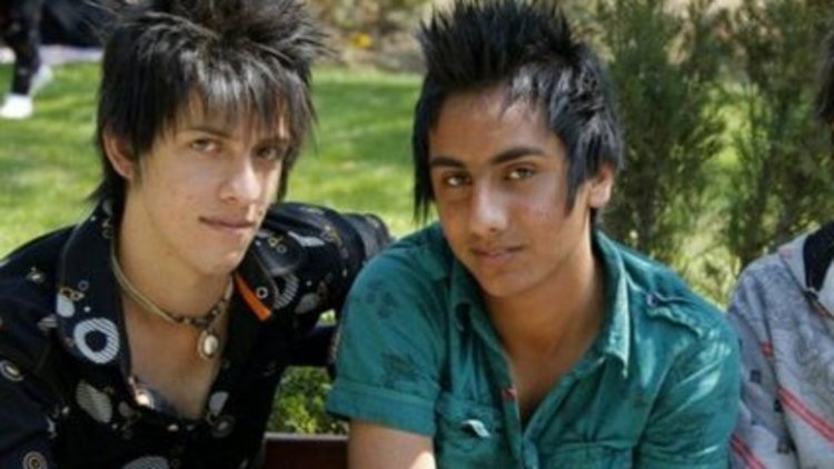 "Apaçi" saçına yasak geldi