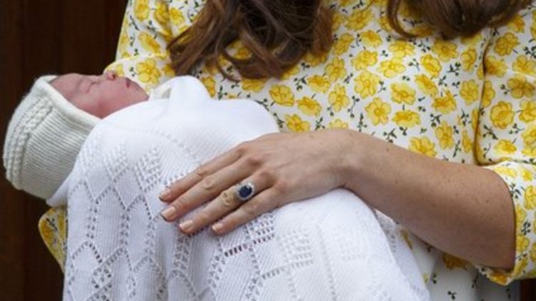 Prensesin doğum belgesinde yazılanlar herkesi şaşırttı 