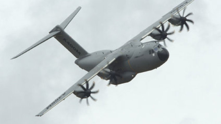 Türkiye'ye verilecek uçak düştü