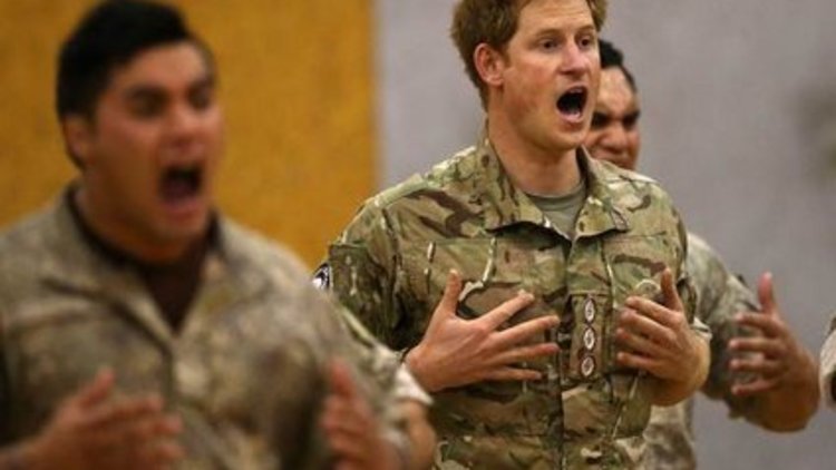 Prens Harry&#039;den Haka dansı