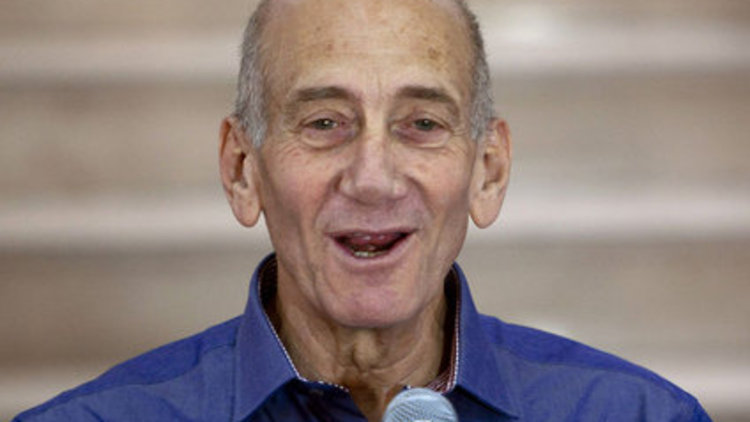 Olmert'e yine yolsuzluk davası