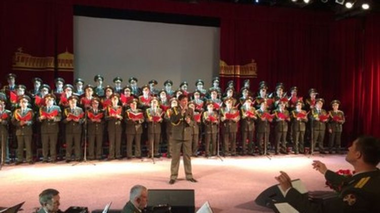 Kızıl Ordu Korosu geliyor