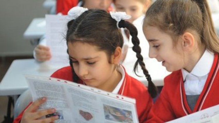 17 milyon 559 bin öğrenci bugün karne aldı