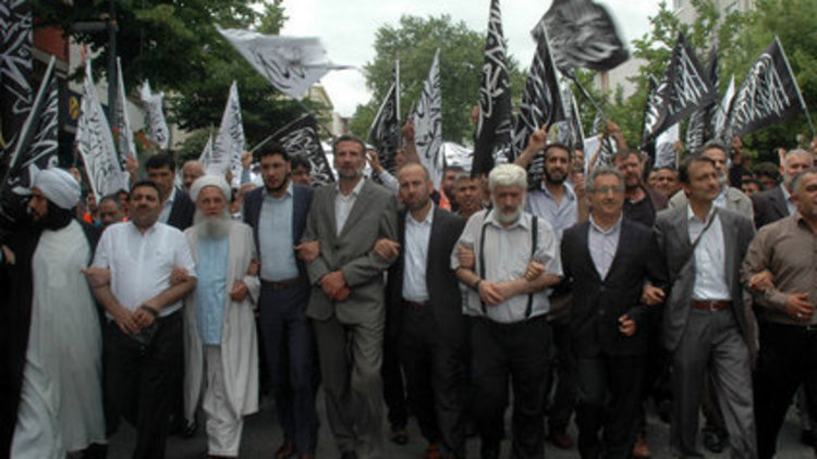 İstanbul'da ''Hilafet'' yürüyüşü