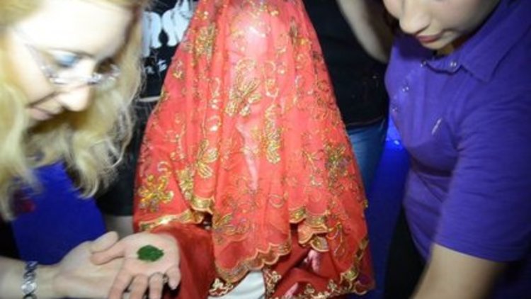 Damatsız düğünde göz yaşları sel oldu