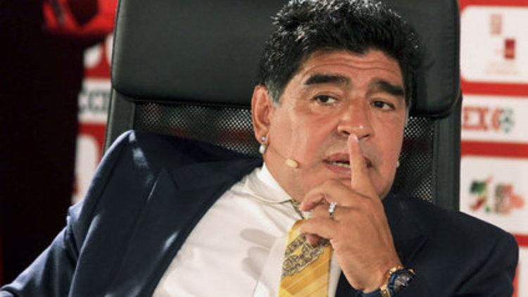 Maradona FIFA başkanlığına aday