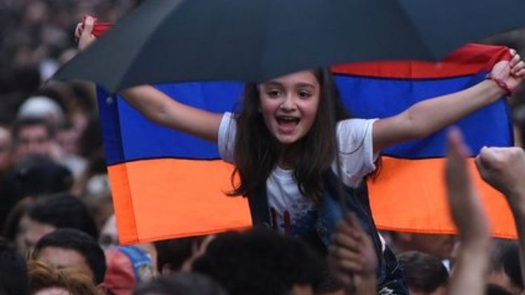 Ermenistan'da elektrik eylemleri sürüyor