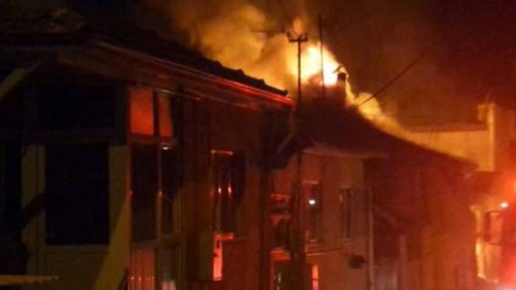 Eşi terk edince evi ve kendini ateşe verdi