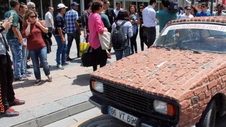 76 model Anadol "Tuğladol" oldu