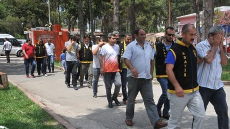 Polis tombala oynayanları suçüstü yakaladı