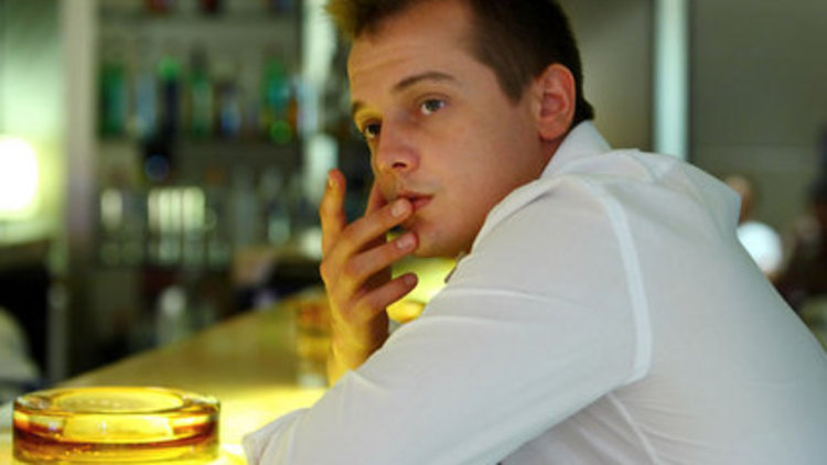 Eski oyuncu şimdi sokakta