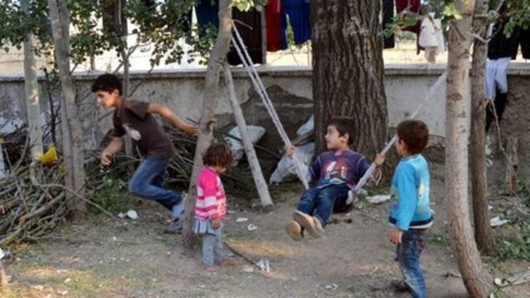 Eski cezaevi, mevsimlik işçilere köy oldu