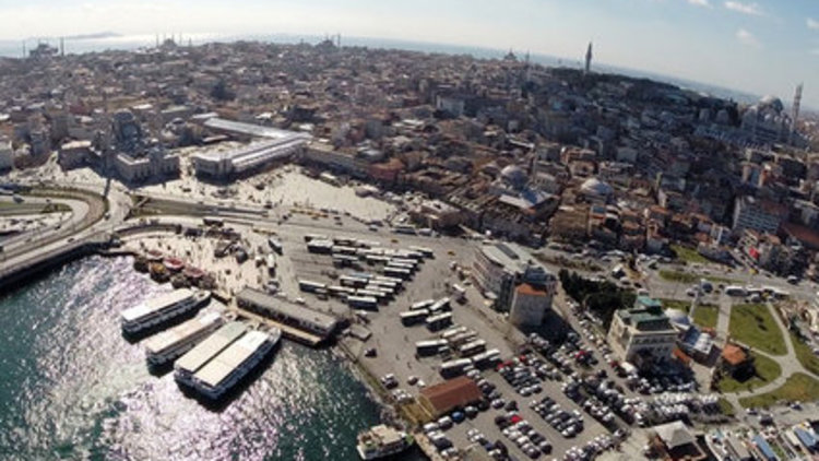 Tarihi Yarımada'da imara "Dur"