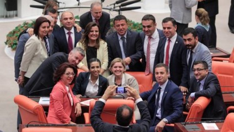 RTÜK'te başkanlık seçimi