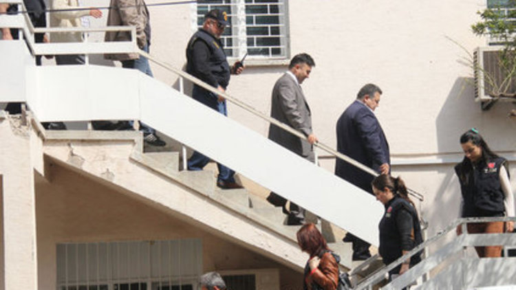 Şanlıurfa'da 6 polis meslekten ihraç edildi