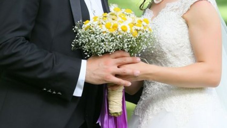 ''Damadı faize mecbur etmeyin''