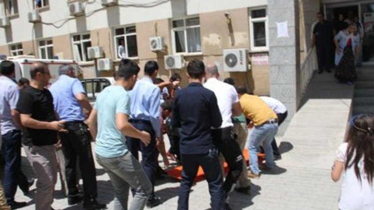 Şemdinli'de silahlı saldırı