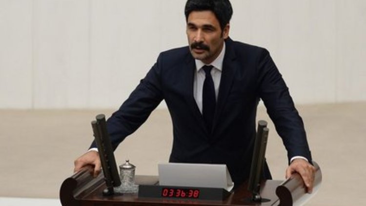 Uğur Işılak ''koalisyon'' için şiir yazdı