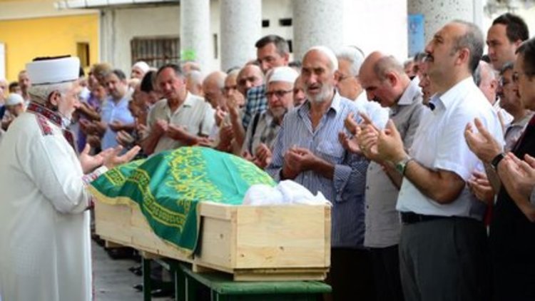 1 yılda 9 kişi yaşamını yitirdi. Peki obezite ameliyatları tehlikeli mi?