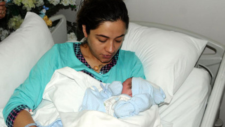 Hem acı hem mutluluk; şehidin oğlu dünyaya geldi