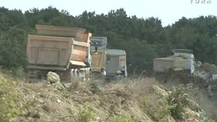 Gemiler Yassıada açıklarına dökülüyordu, peki ya kamyonlar?