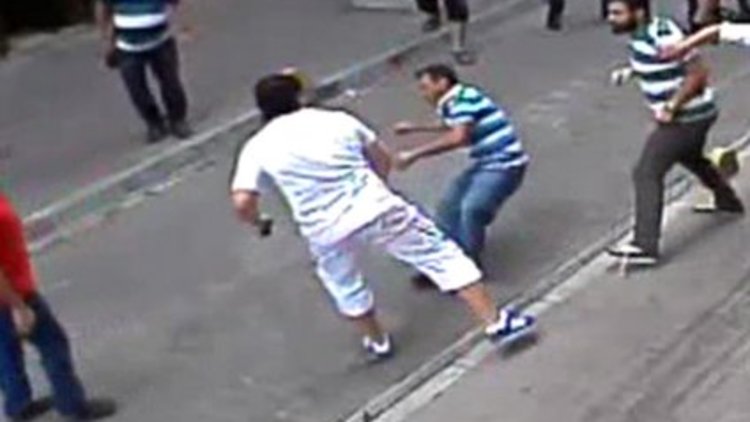 İrlandalı boksör turist Aksaray esnafını böyle dövdü!