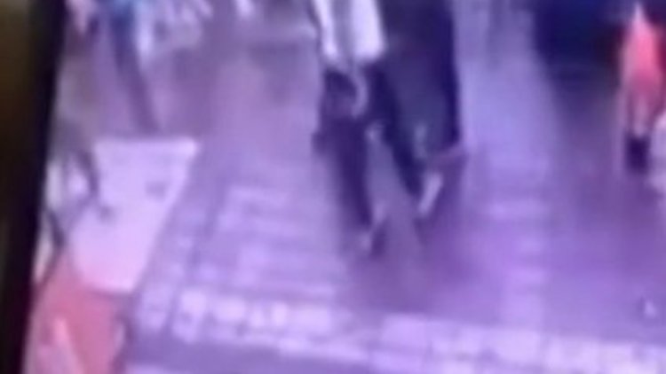 Yer yarıldı içine girdiler