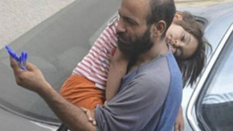 Suriyeli babanın fotoğrafı sosyal medyayı salladı!