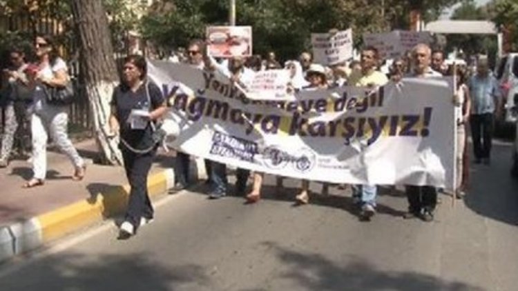 Sağlıkçılar, Bakırköy&#039;deki yenileme projesine karşı!