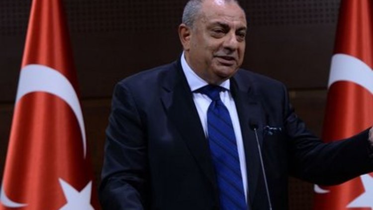 Türkeş MHP&#039;den ihraç edildi