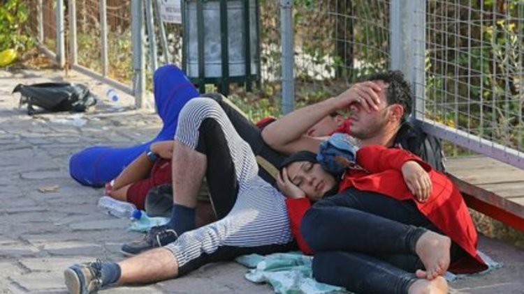 Mültecilerin umut yolcuğu sürüyor