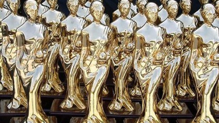 Şehit haberleri ülkeyi yasa boğdu, etkinlikler iptal edildi