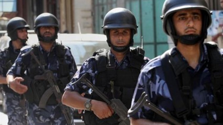 İsrail'de taşa karşı kurşun