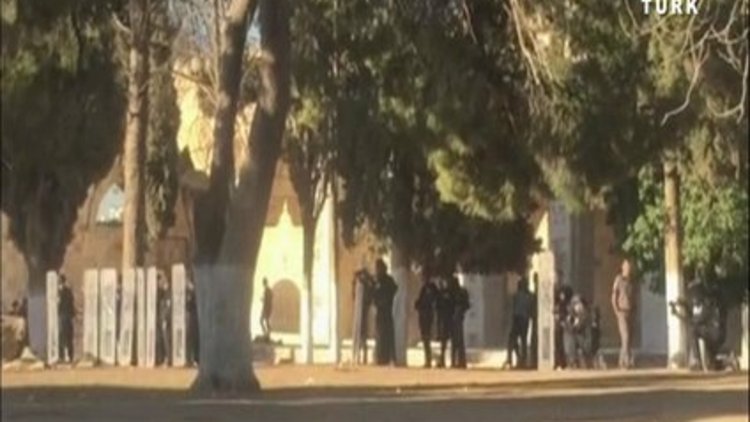 Mescid-i Aksa'da çatışma yaşandı
