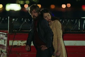 "Bir ay doğar ilk akşamdan geceden..."