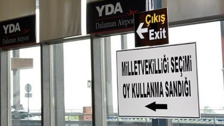 1 Kasım&#039;ın ilk oyları sandıkta