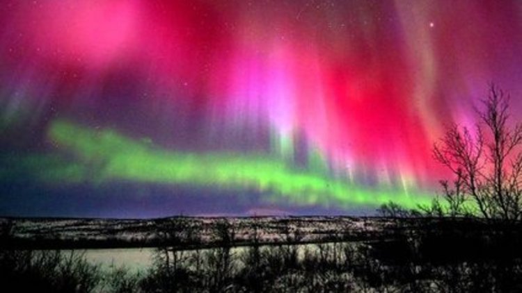 Gökyüzünde ışık dansı