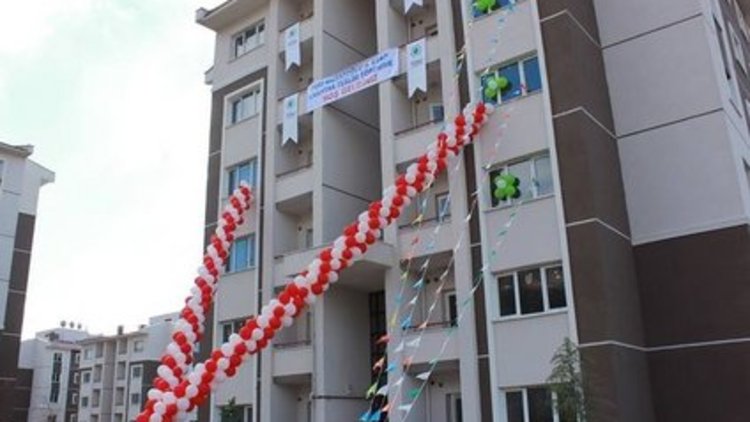 TOKİ adıyla dolandırdı!